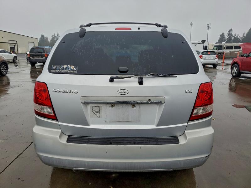Photo 6 from auction – 2005 KIA SORENTO EX with VIN KNDJC733255367373