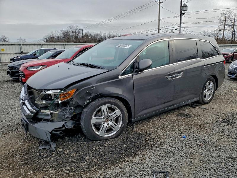 HONDA ODYSSEY EX 2015 with VIN 5FNRL5H68FB030863 - Photo from auction