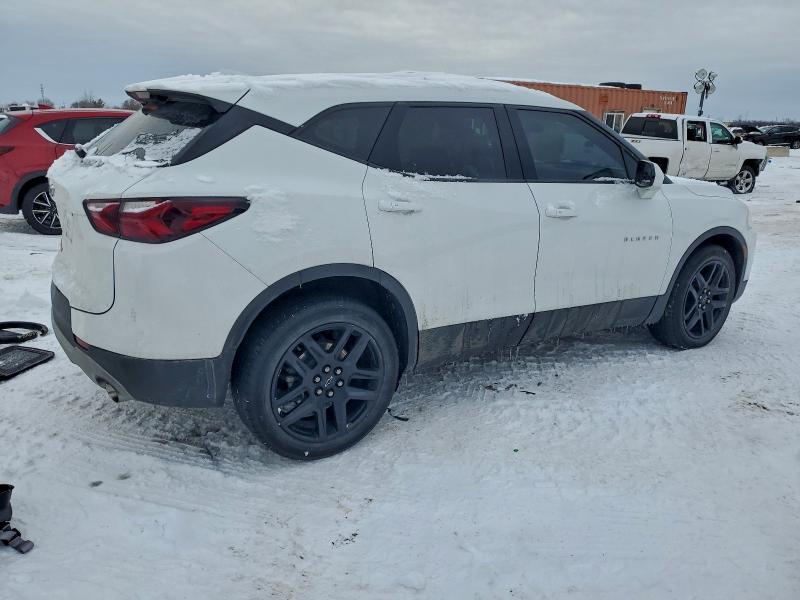 Photo 3 from auction – 2022 CHEVROLET BLAZER 2LT with VIN 3GNKBHR46NS201917