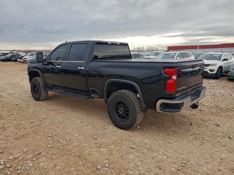 Photo 2 from auction – 2023 CHEVROLET SILVERADO with VIN 1GC4YPEY4PF107402