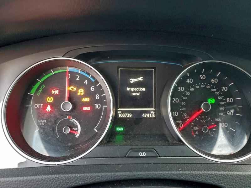 Photo 9 from auction – 2015 VOLKSWAGEN E-GOLF SEL with VIN WVWPP7AU5FW908910