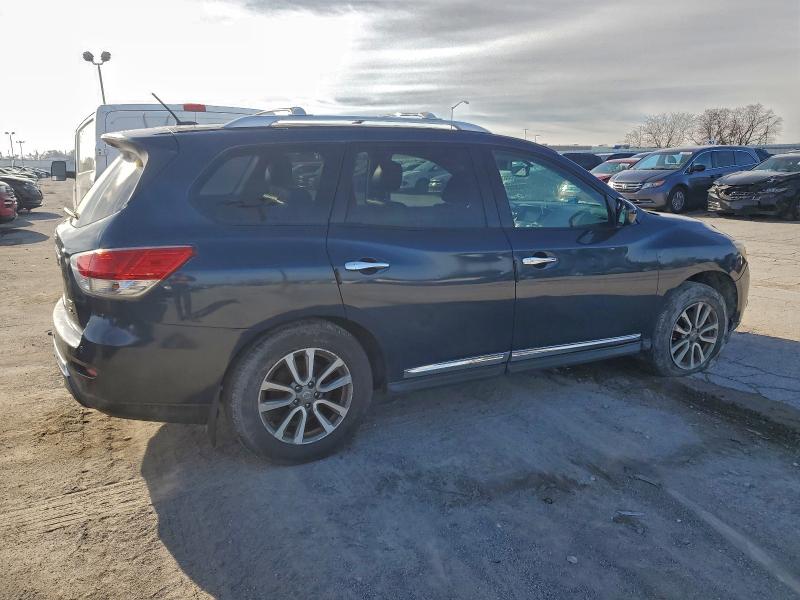 Photo 3 from auction – 2013 NISSAN PATHFINDER with VIN 5N1AR2MM7DC615227