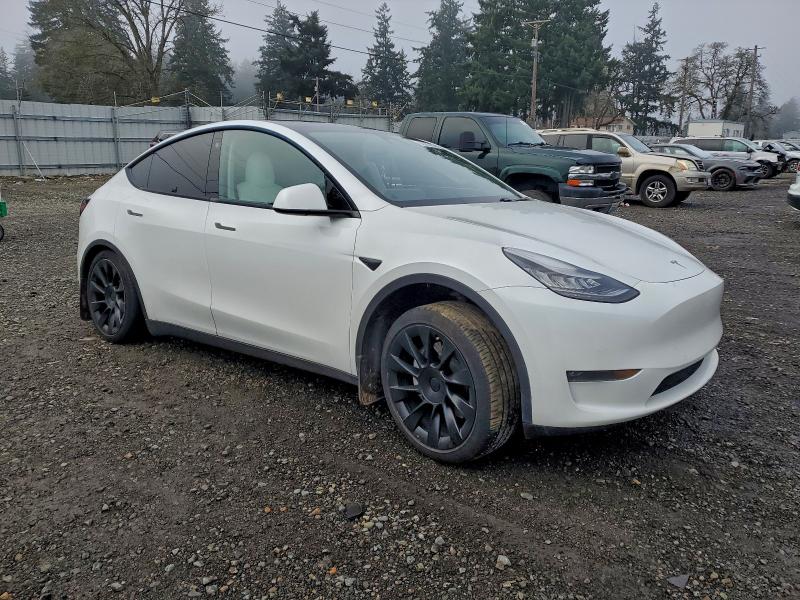 Photo 4 from auction – 2021 TESLA MODEL Y with VIN 5YJYGDEE1MF078580