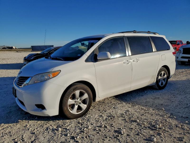 TOYOTA SIENNA LE 2012 with VIN 5TDKK3DC5CS178805 - Photo from auction