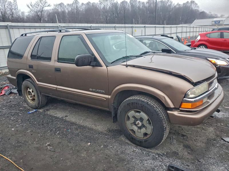 Photo 4 from auction – 2003 CHEVROLET BLAZER with VIN 1GNDT13X73K168807