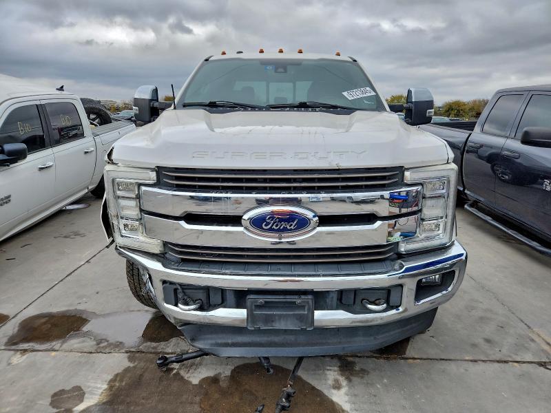 Photo 5 from auction – 2017 FORD F350 SUPER with VIN 1FT8W3BT1HEE13571