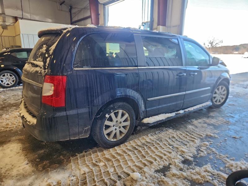 Photo 3 from auction – 2012 CHRYSLER TOWN & COU with VIN 2C4RC1BG9CR226854