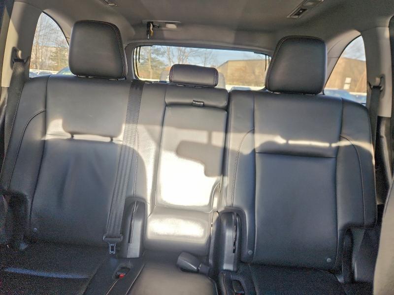 Photo 10 from auction – 2016 TOYOTA HIGHLANDER with VIN 5TDJKRFHXGS503560