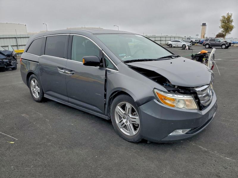 Photo 4 from auction – 2013 HONDA ODYSSEY TO with VIN 5FNRL5H97DB037259