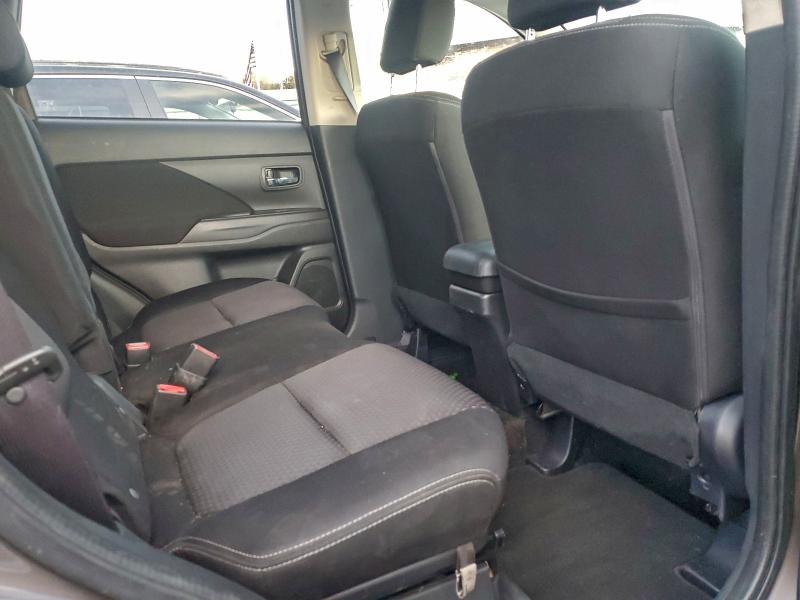 Photo 11 from auction – 2017 MITSUBISHI OUTLANDER with VIN JA4AZ2A38HZ053528