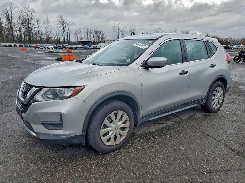 NISSAN ROGUE S 2017 with VIN JN8AT2MT8HW146039 - Photo from auction