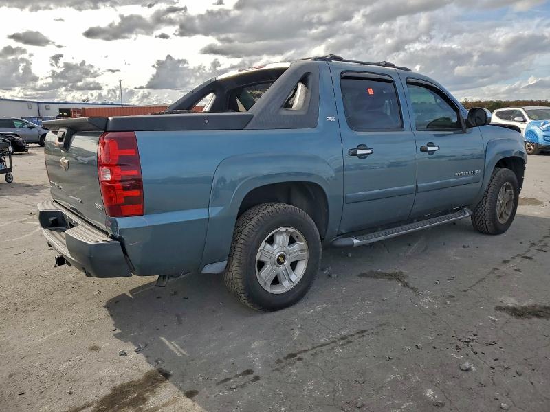Photo 3 from auction – 2008 CHEVROLET AVALANCHE with VIN 3GNFK12388G231356