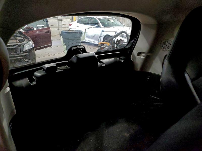 Photo 11 from auction – 2016 SMART FORTWO with VIN WMEFJ5DA0GK127578