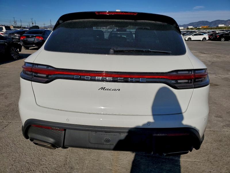 Photo 6 from auction – 2024 PORSCHE MACAN BASE with VIN WP1AA2A52RLB13398