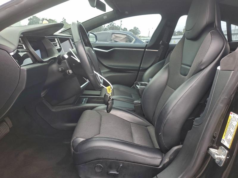 Photo 7 from auction – 2017 TESLA MODEL S with VIN 5YJSA1E15HF176634