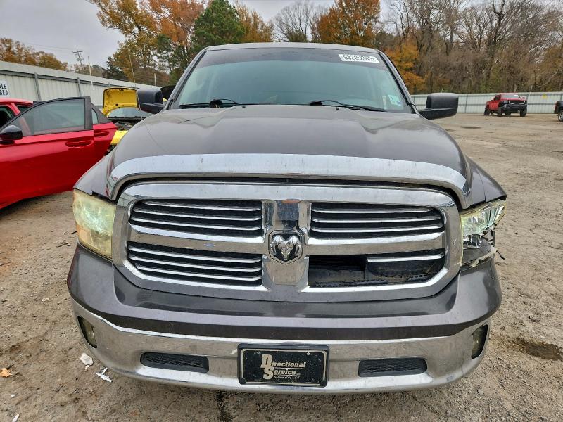 Photo 5 from auction – 2015 RAM 1500 SLT with VIN 1C6RR6LT9FS530221