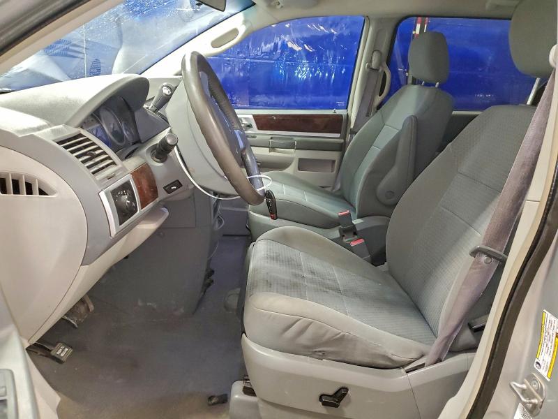 Photo 7 from auction – 2010 CHRYSLER TOWN & COU with VIN 2A4RR5D14AR113593