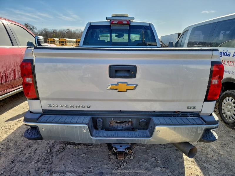 Photo 6 from auction – 2019 CHEVROLET SILVERADO with VIN 1GC1KTEY9KF150686
