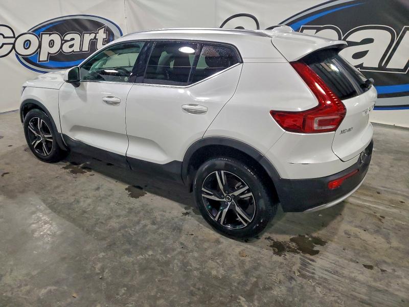Photo 2 from auction – 2025 VOLVO XC40 CORE with VIN YV4L12UJ5S2576650