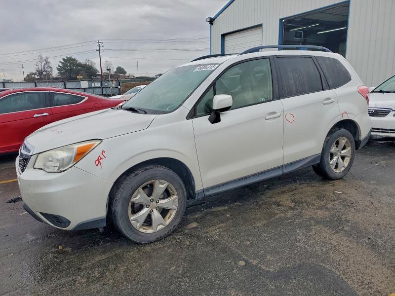 SUBARU FORESTER 2 2014 with VIN JF2SJAEC3EH440044 - Photo from auction