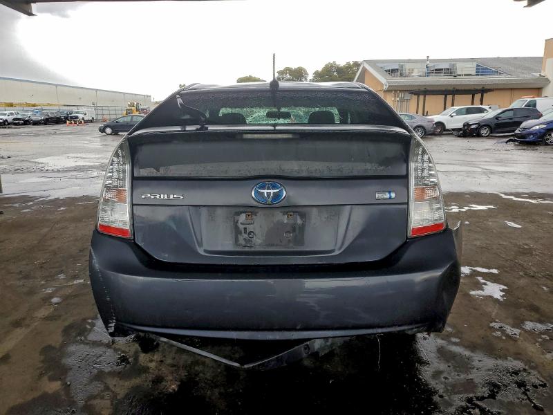 Photo 6 from auction – 2011 TOYOTA PRIUS with VIN JTDKN3DU7B1420988
