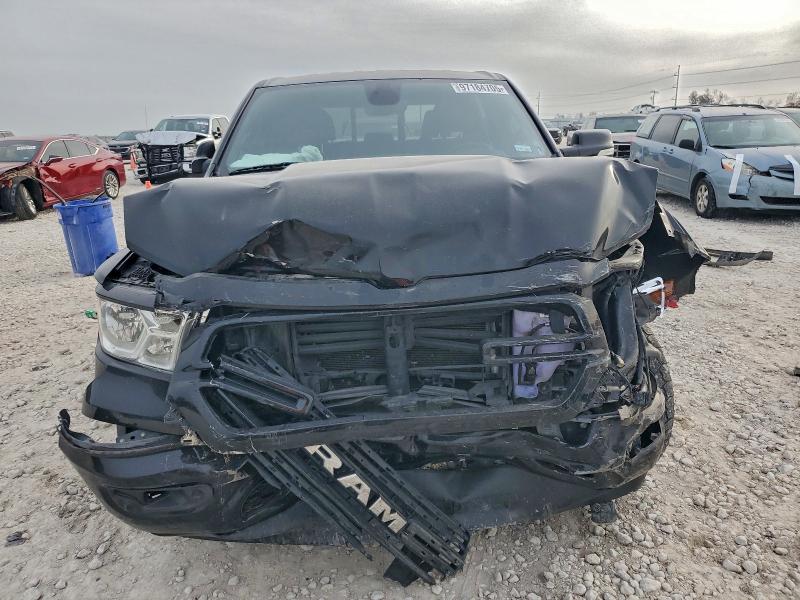 Photo 5 from auction – 2019 RAM 1500 BIG H with VIN 1C6RREFT4KN902594