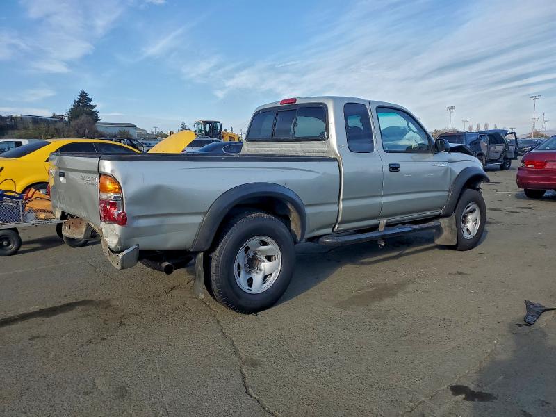Photo 3 from auction – 2002 TOYOTA TACOMA XTR with VIN 5TESM92N22Z141018