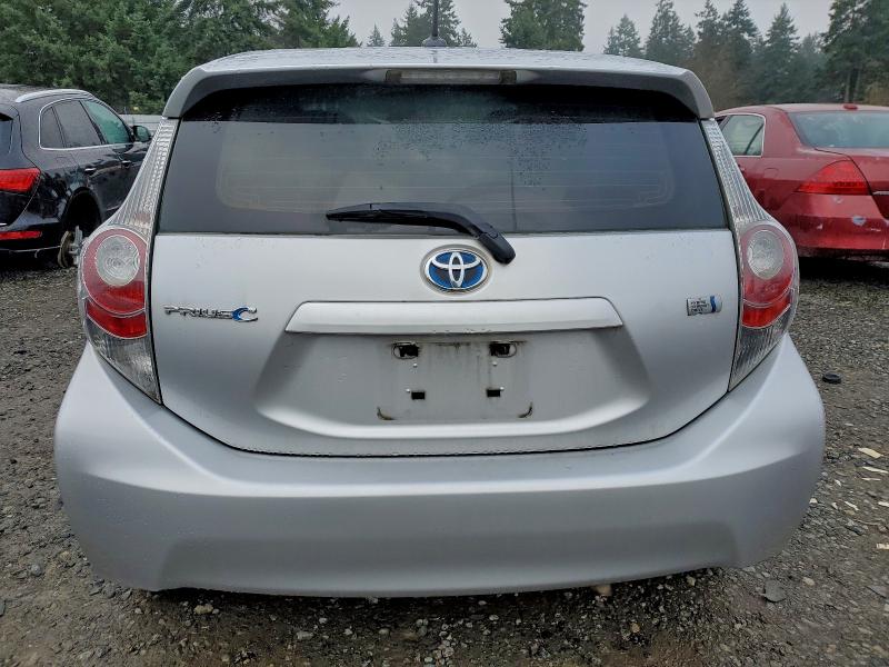 Photo 6 from auction – 2014 TOYOTA PRIUS C with VIN JTDKDTB37E1069355
