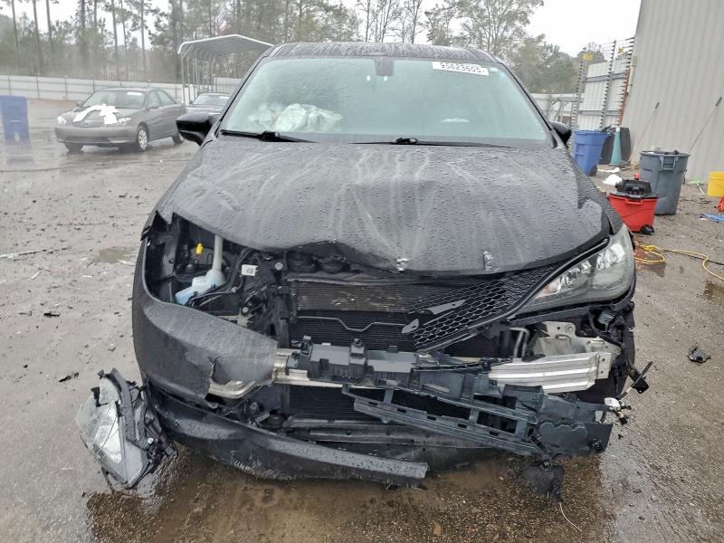 Photo 5 from auction – 2022 CHRYSLER VOYAGER LX with VIN 2C4RC1CG3NR225569