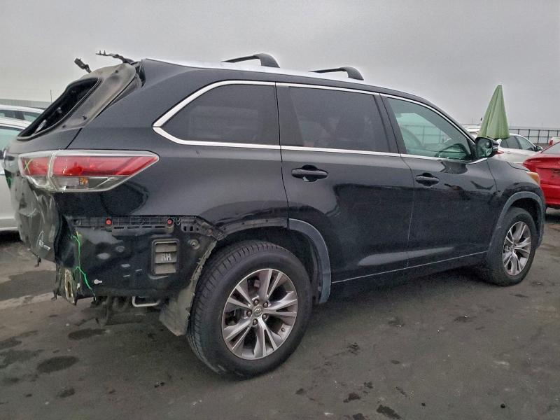 Photo 3 from auction – 2015 TOYOTA HIGHLANDER with VIN 5TDJKRFH6FS146568