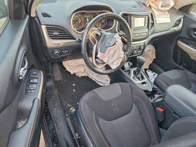 Photo 8 from auction – 2017 JEEP CHEROKEE L with VIN 1C4PJLCB2HW604703