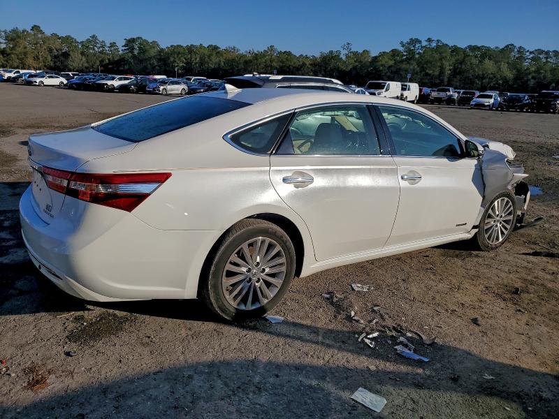 Photo 3 from auction – 2015 TOYOTA AVALON HYB with VIN 4T1BD1EB3FU043211