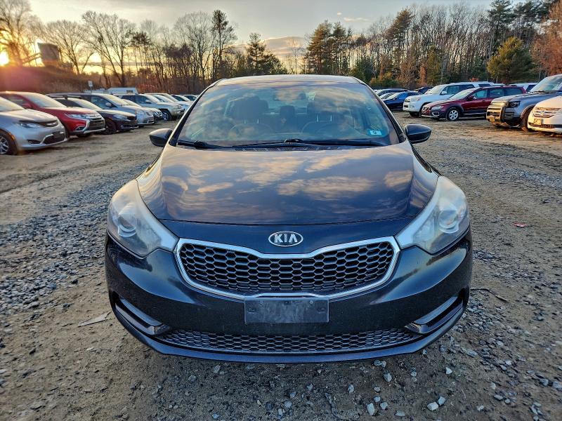 Photo 5 from auction – 2015 KIA FORTE LX with VIN KNAFK4A64F5387725