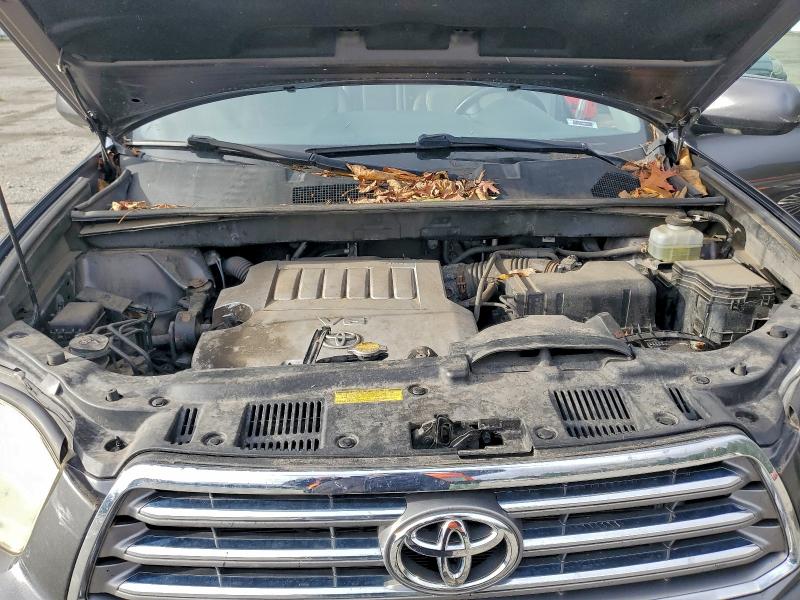 Photo 12 from auction – 2009 TOYOTA HIGHLANDER with VIN JTEES42A492140739