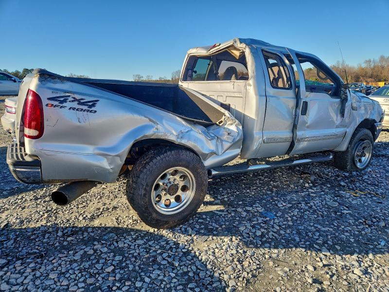 Zdjęcie 3 z aukcji – 2001 FORD F250 SUPER z VIN 1FTNX21F41EA25861