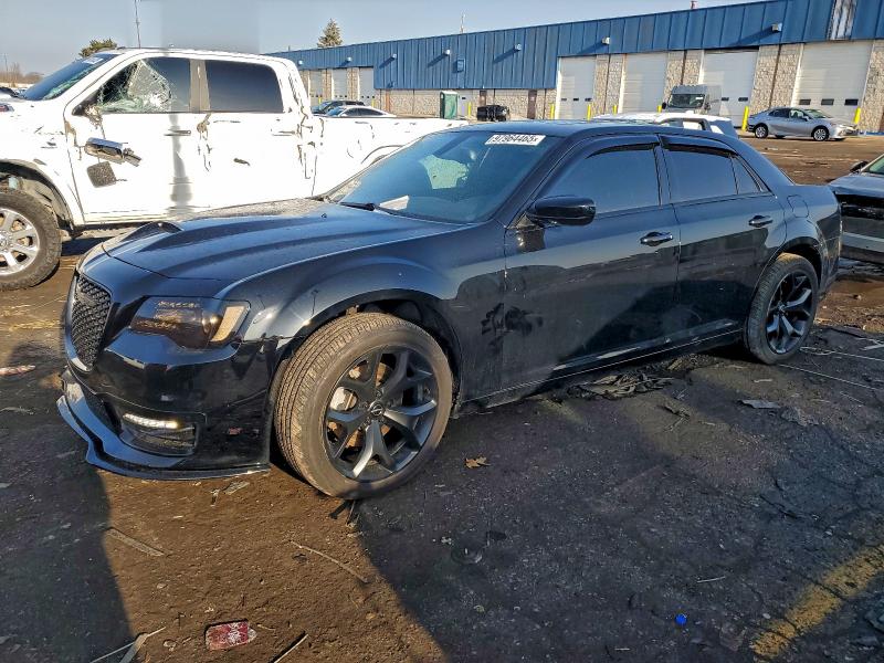 CHRYSLER 300 S 2015 with VIN 2C3CCAGG3FH842482 - Photo from auction
