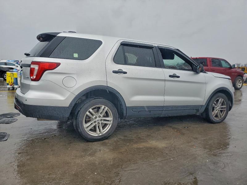 Photo 3 from auction – 2017 FORD EXPLORER P with VIN 1FM5K8AR5HGC35519