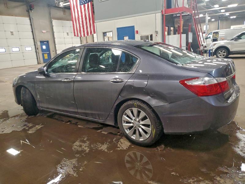 Photo 2 from auction – 2015 HONDA ACCORD EXL with VIN 1HGCR2F80FA233585