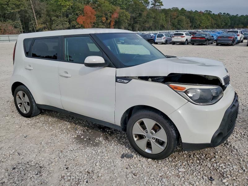 Photo 4 from auction – 2016 KIA SOUL with VIN KNDJN2A26G7856860
