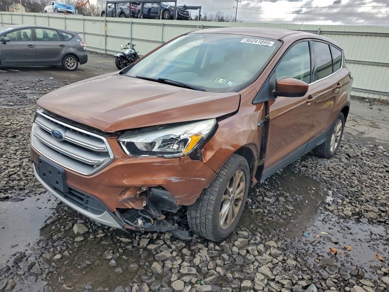 FORD ESCAPE SE 2017 with VIN 1FMCU0GD3HUC41920 - Photo from auction