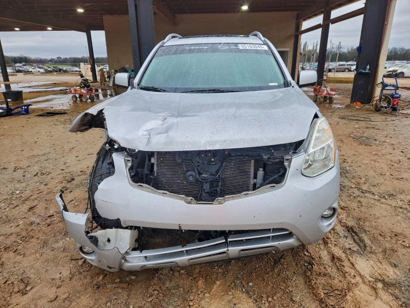 Photo 5 from auction – 2012 NISSAN ROGUE S with VIN JN8AS5MV2CW417000