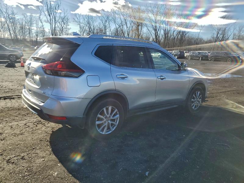 Photo 3 from auction – 2018 NISSAN ROGUE S with VIN KNMAT2MV9JP618634