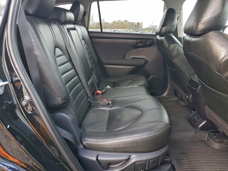 Photo 11 from auction – 2024 TOYOTA HIGHLANDER with VIN 5TDKBRCH0RS144442