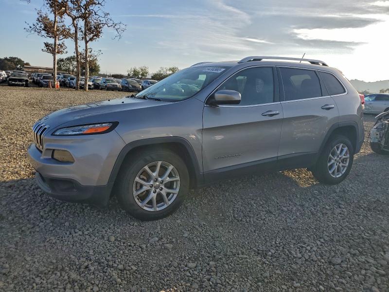 Photo 1 from auction – 2015 JEEP CHEROKEE L with VIN 1C4PJLCB2FW677857