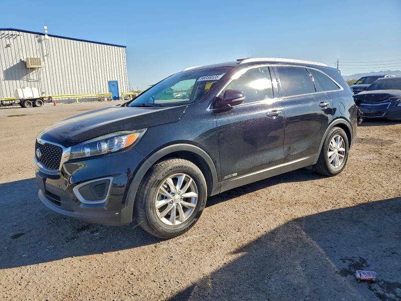 KIA SORENTO LX 2016 with VIN 5XYPGDA55GG047511 - Photo from auction
