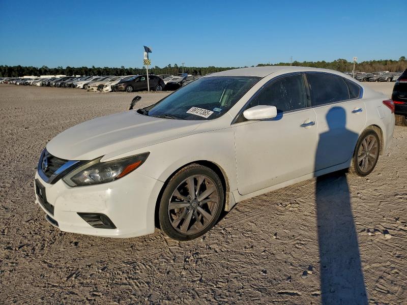NISSAN ALTIMA 2.5 2016 with VIN 1N4AL3AP5GN332771 - Photo from auction