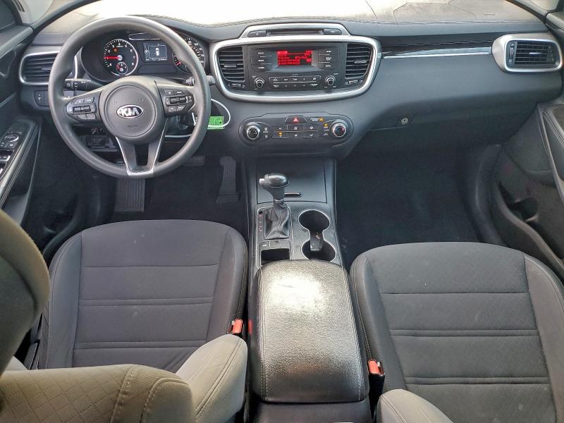 Photo 8 from auction – 2016 KIA SORENTO with VIN 5XYPG4A36GG040209