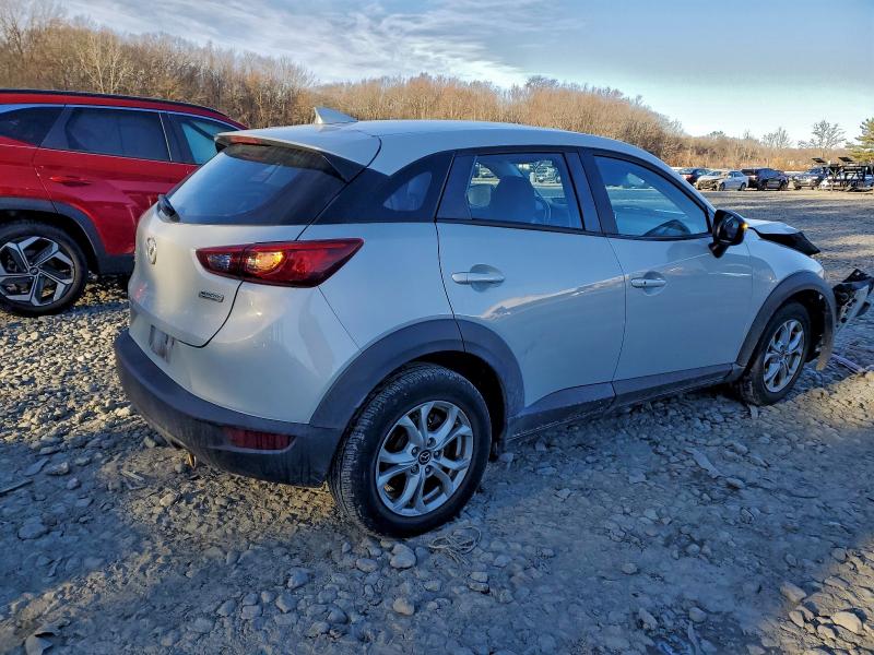 Foto 3 de la subasta – 2016 MAZDA CX-3 TOURI con VIN JM1DKFC79G0131137