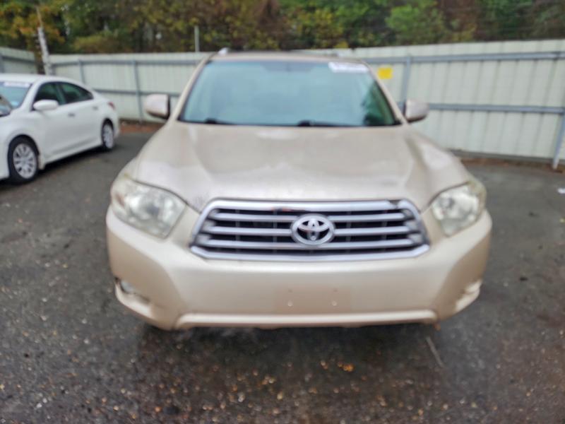 Photo 5 from auction – 2010 TOYOTA HIGHLANDER with VIN 5TDDK3EH1AS039819