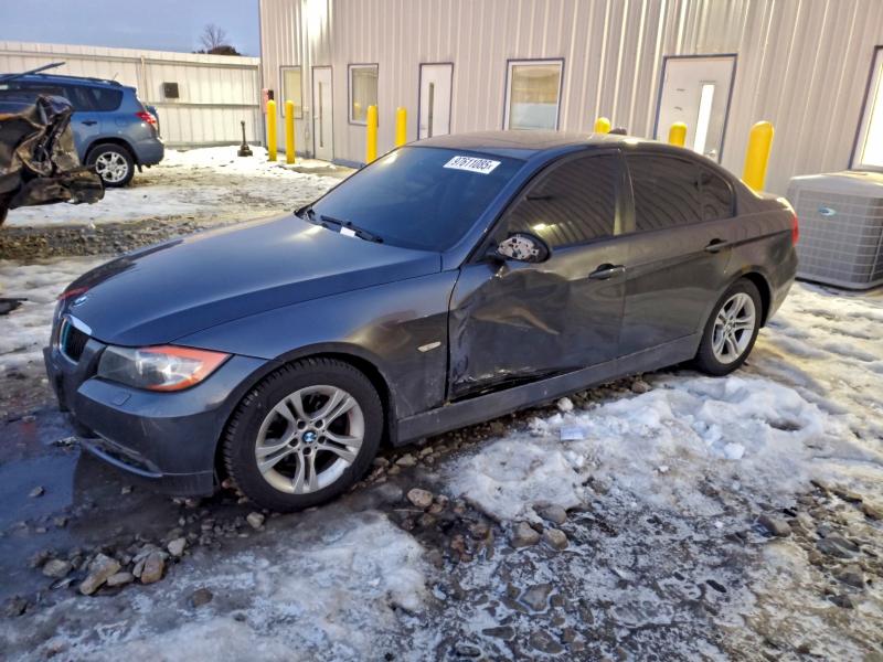 BMW 328 XI 2008 with VIN WBAVC935X8K040818 - Photo from auction